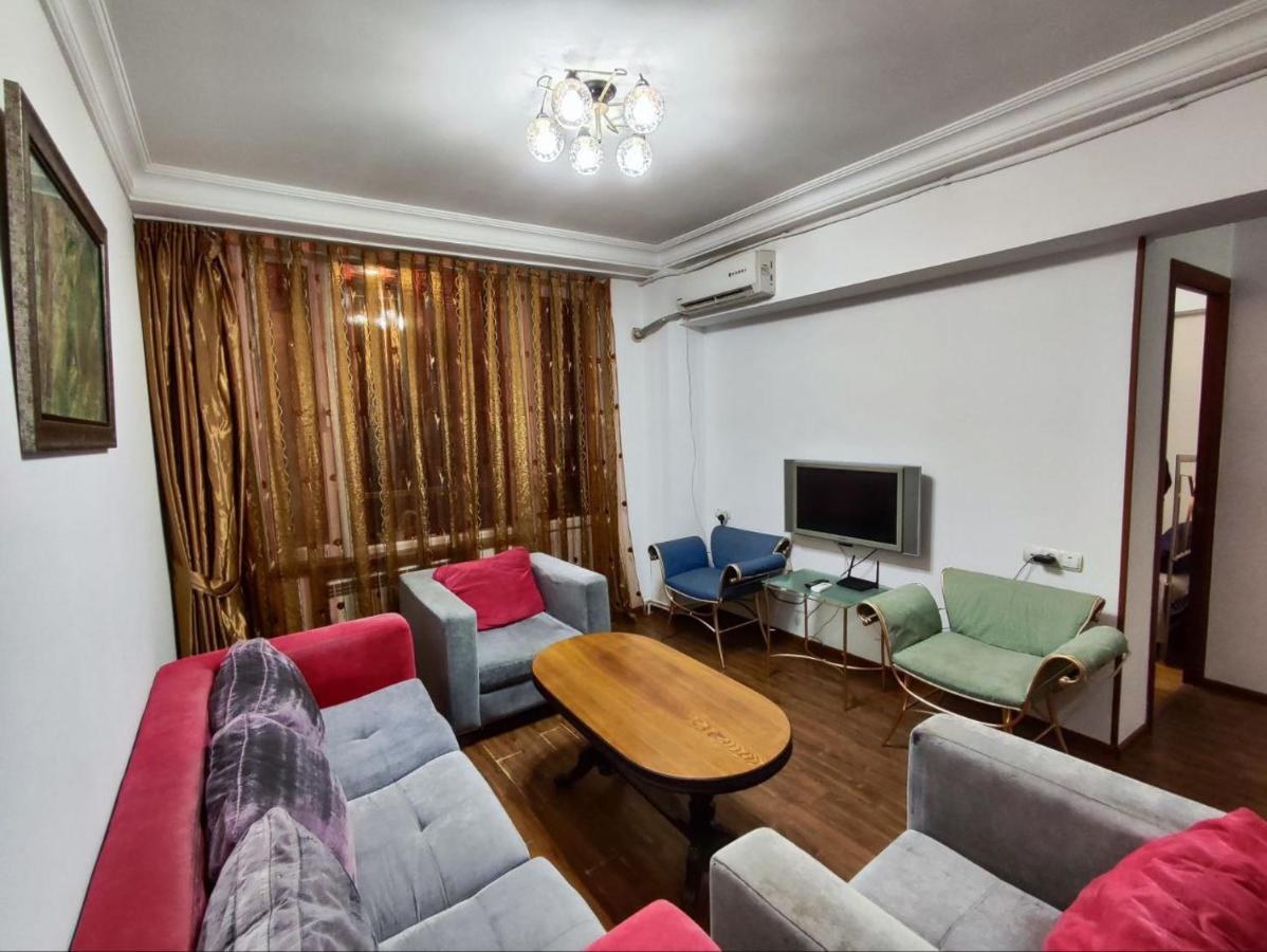 Hotel In Center Of Jerevan Exteriör bild